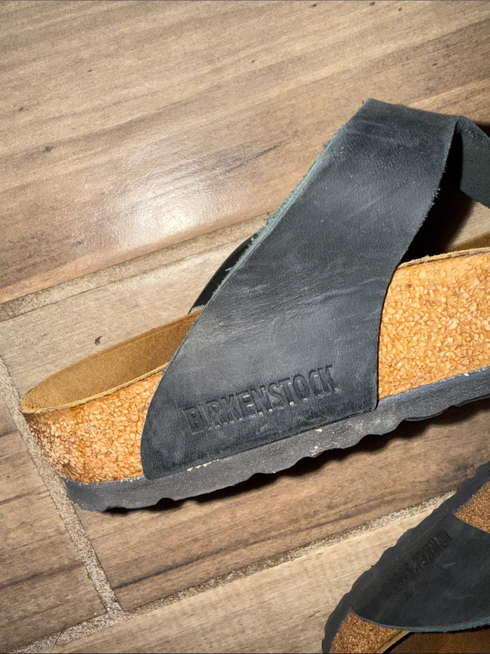 Birkenstock Black and Brown Gizeh-Style Contoured Sandals - Picture 7 of 8